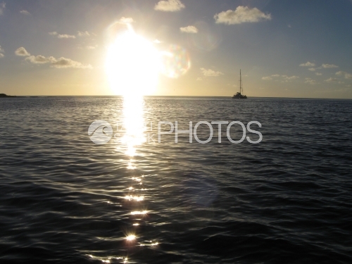 Sunset in the lagoon, Coucher de soleil sur le lagon