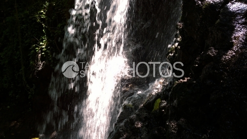 Cascade d'eau de Tahiti, Tahiti Waterfall