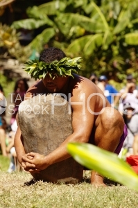 Heiva traditionnal sport contest, Stone carrier ready
