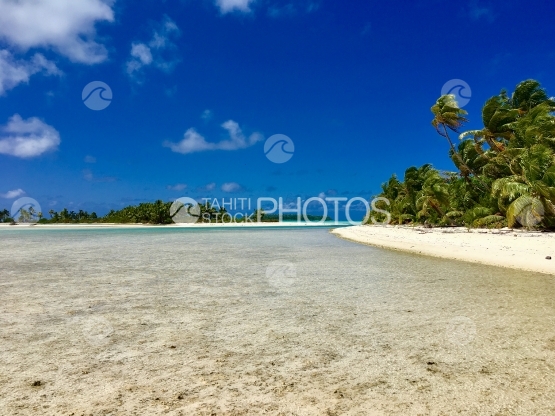 Tetiaroa, Motu Rimatu and white sand beach