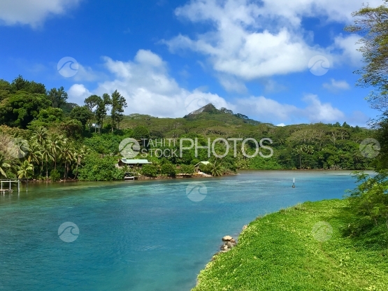 Lagoon between Huahine Nui and Huahine Iti