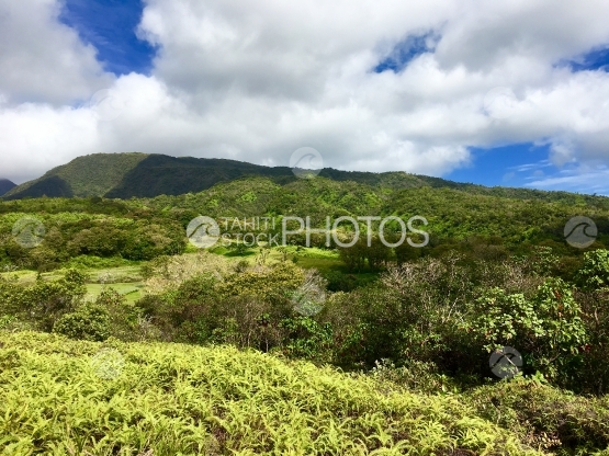 Tahiti Iti, View from the plateau de Taravao on mounts