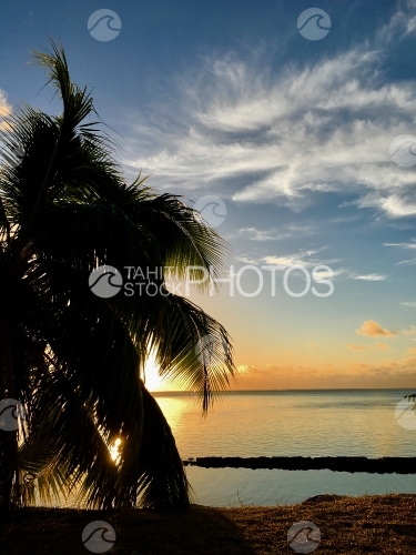 Sunset on the lagoon of Moorea