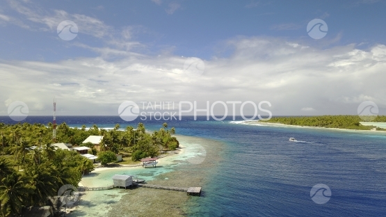 Fakarava aerial view, pass of Tetamanu