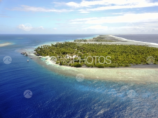 Fakarava aerial view, pass of Tetamanu and islets