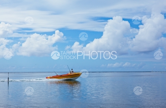 Tahiti, poti marara, fishing boat sailing in the lagoon