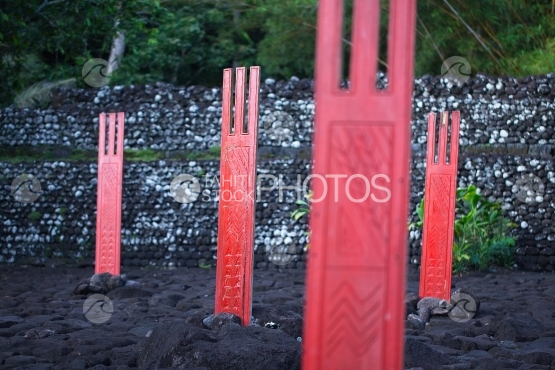 Tahiti, marae Arahurahu of Paea and unu