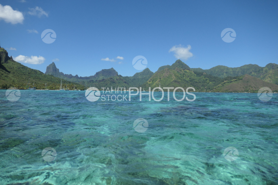 Coast line of Moorea