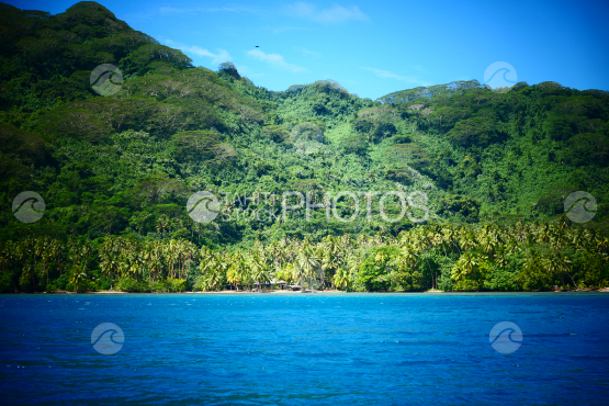 Coast line and lagoon of Huahine