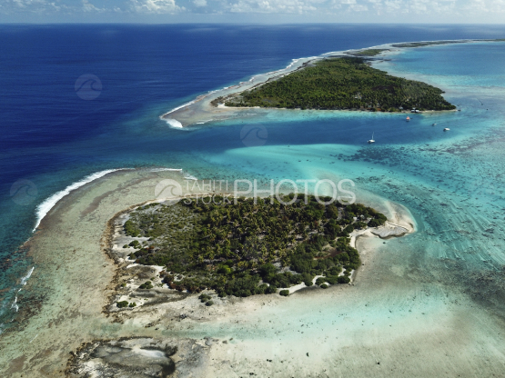 Toau, aerial shot of the reef and lagoon