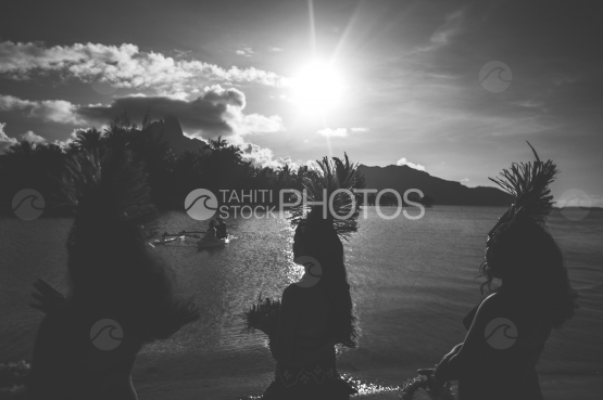 Bora Bora, dancers with traditional costume for polynesian wedding, black and white