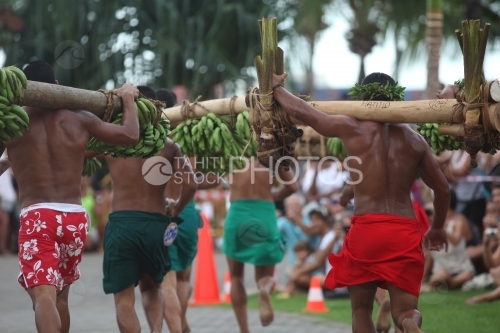 Traditionnal Race bearing fruit, Course Ã  pied des porteurs de fruits