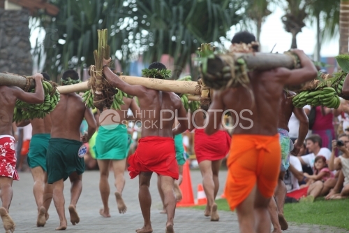 Traditionnal Race bearing fruit, Course Ã  pied des porteurs de fruits