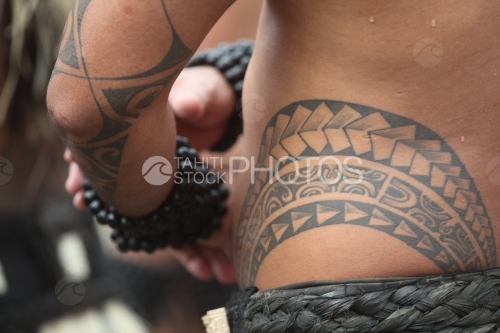 Tatoo on Marquesian Dancer, Tatouage d'un danseur Marquisien