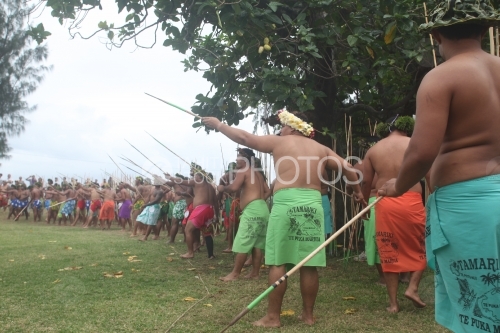 Tahitian and Traditional Spear Contest, Lanceurs de Javelots Traditionnels Polynésiens
