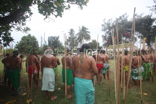 Tahitian and Traditional Spear Contest, Lanceurs de Javelots Traditionnels Polynésiens