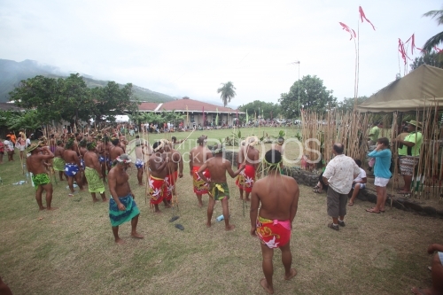 Tahitian and Traditional Spear Contest, Lanceurs de Javelots Traditionnels Polynésiens