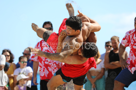 Tahiti, Two men wrestling, Traditional Wrestling Competition, Tuaro Maohi, Polynesia