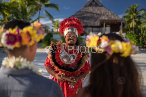 Authentic videos traditions and surf Tahiti